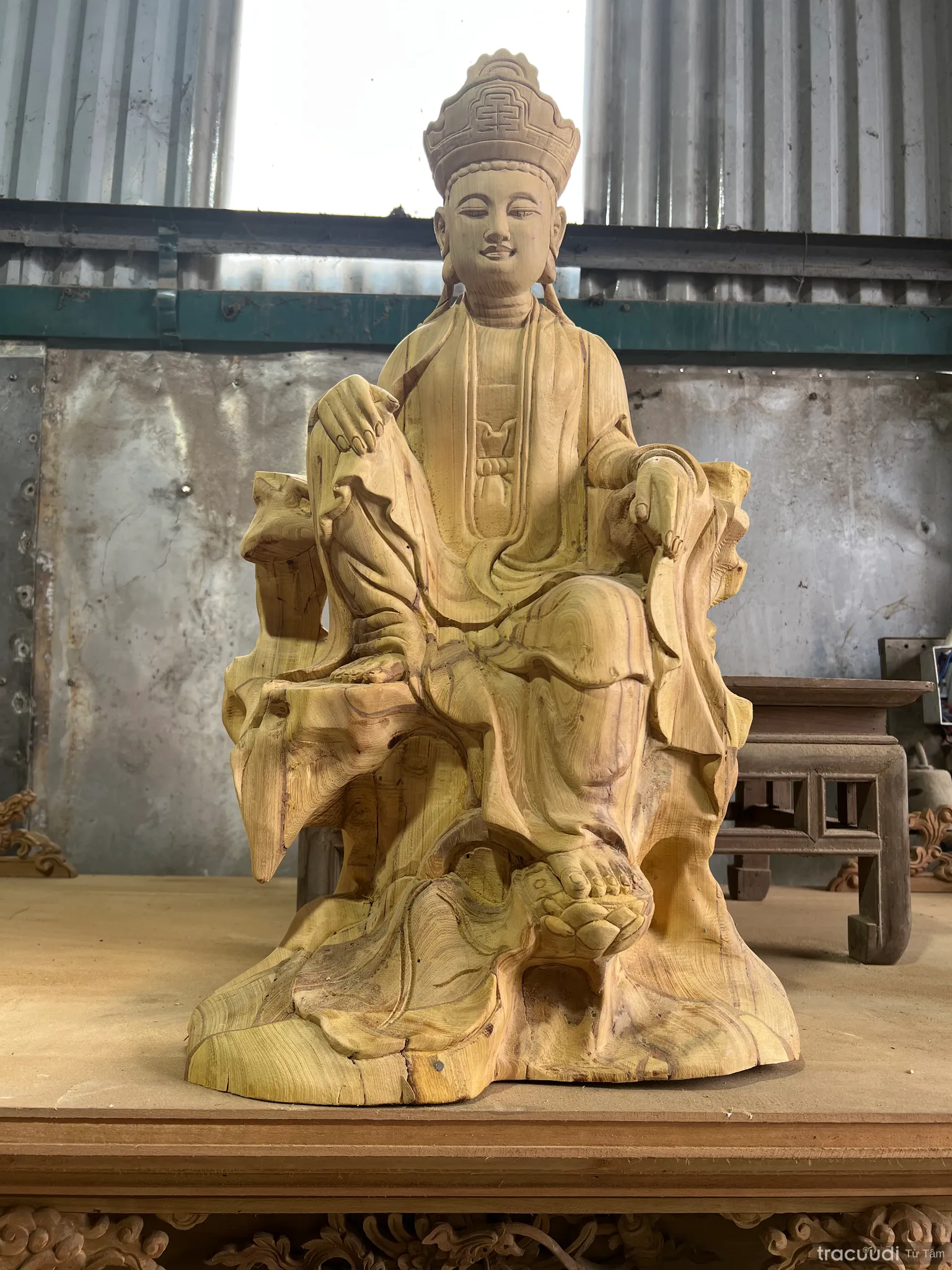 Tượng gỗ của làng nghề Sơn Đồng như được "thổi hồn" khó có thể lẫn với nơi khác