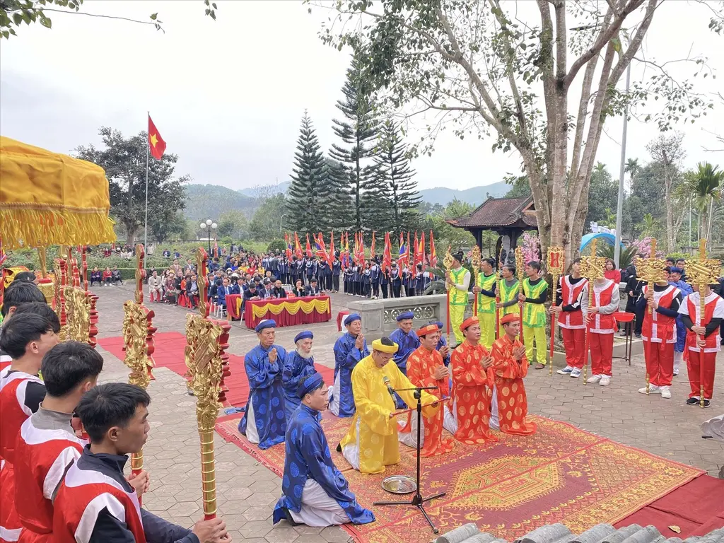 Nghi thức tế giỗ tại Lễ hội Hải Thượng Lãn Ông