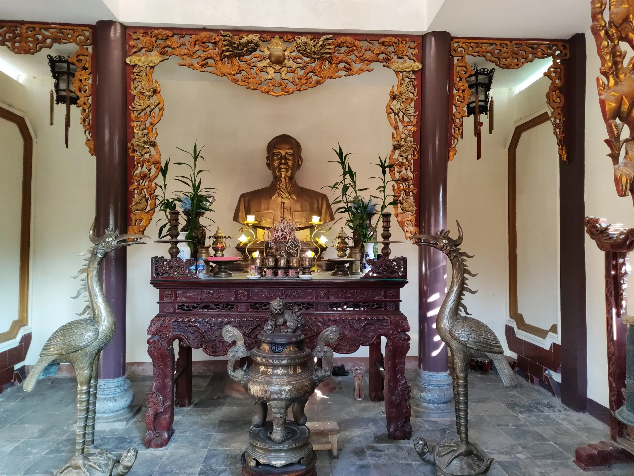 Bên trong Di tích lưu niệm Chủ tịch Hồ Chí Minh