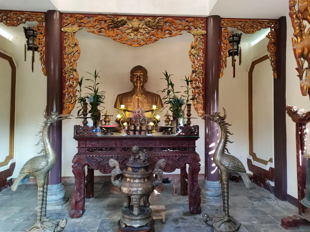 Bên trong Di tích lưu niệm Chủ tịch Hồ Chí Minh