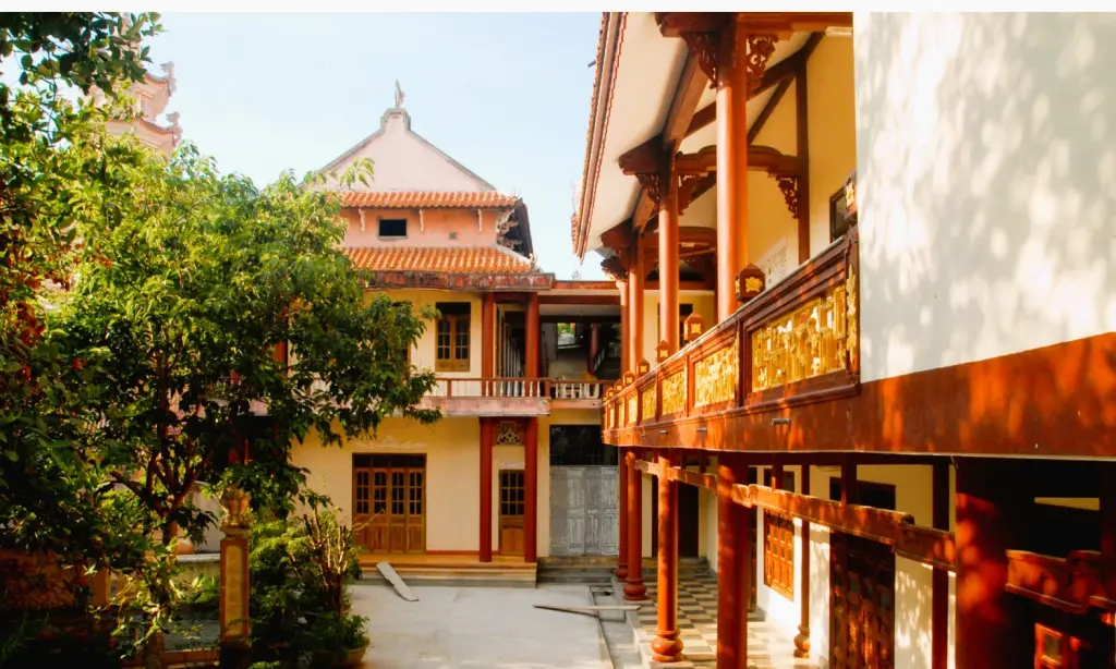 Một góc Chùa Sơn Long