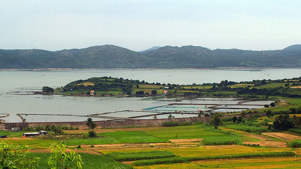 Nét yên bình tại Đầm Ô Loan