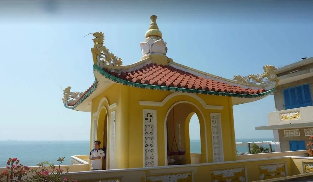 Lầu chuông tại Niết Bàn Tịnh Xá