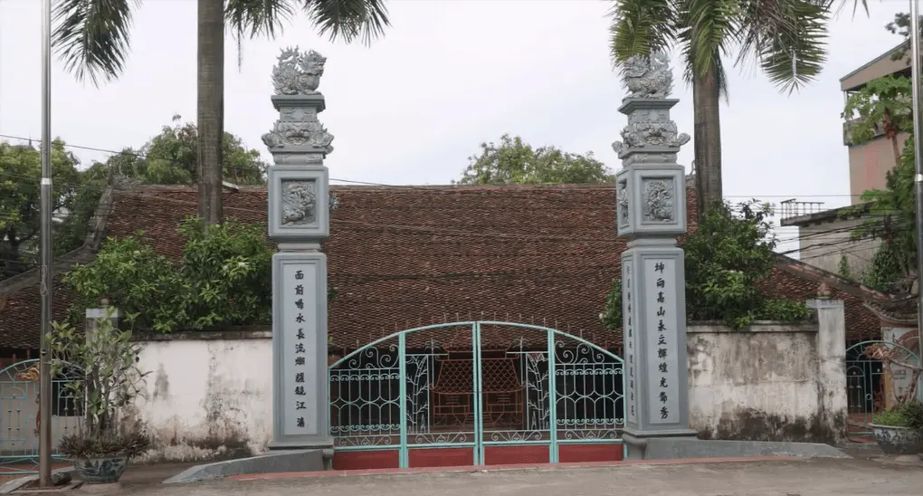 Cổng Đình Đặng Giang