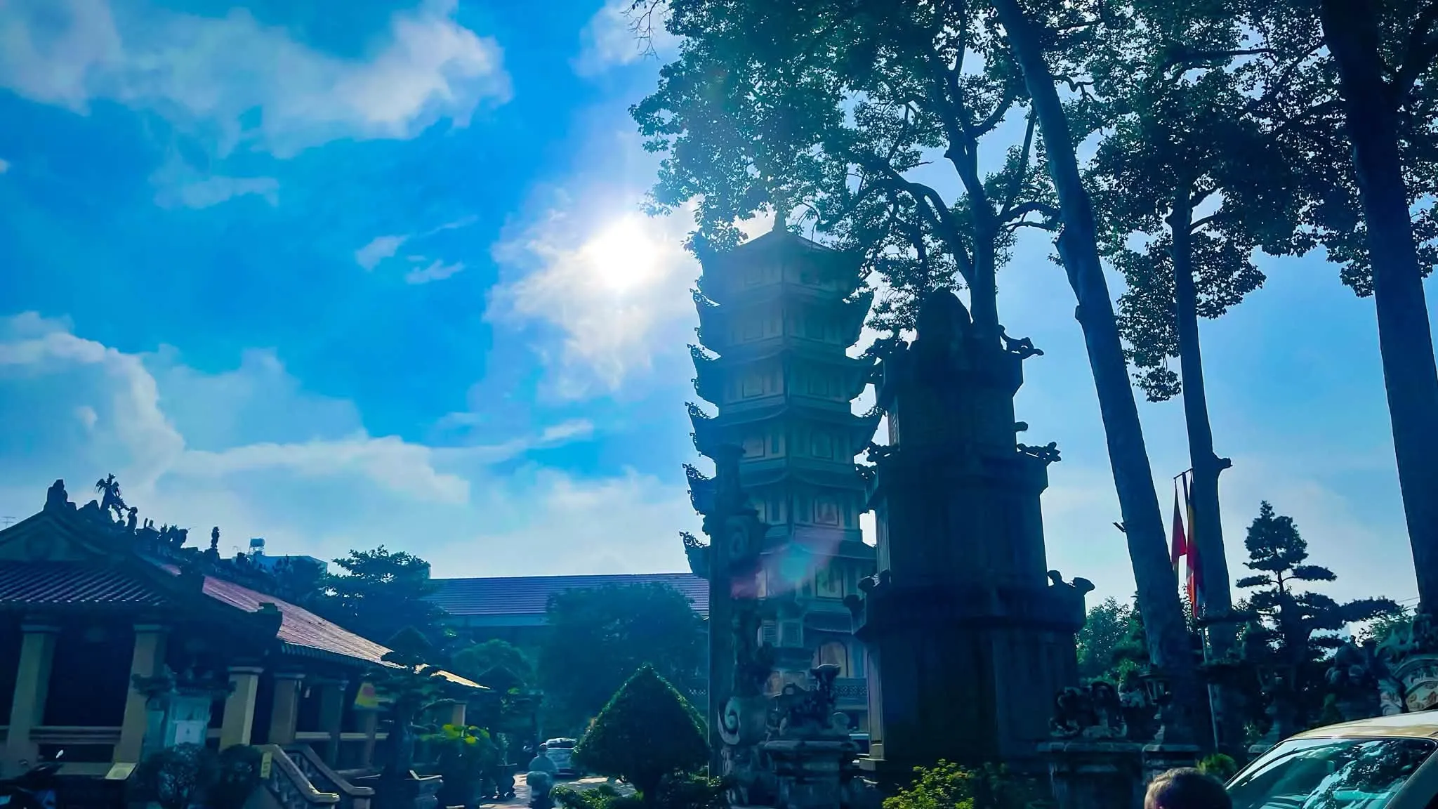 Quang cảnh tại Chùa Hội Khánh