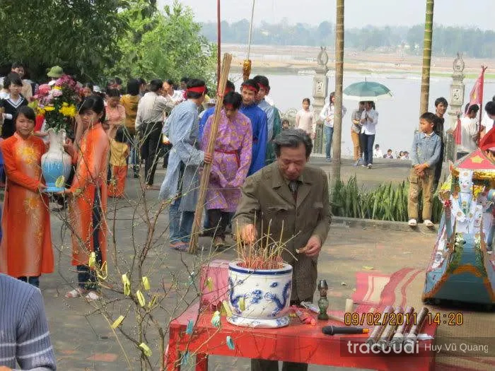 Lễ Hội ngày 7 tháng giêng hội đình Gia Áo