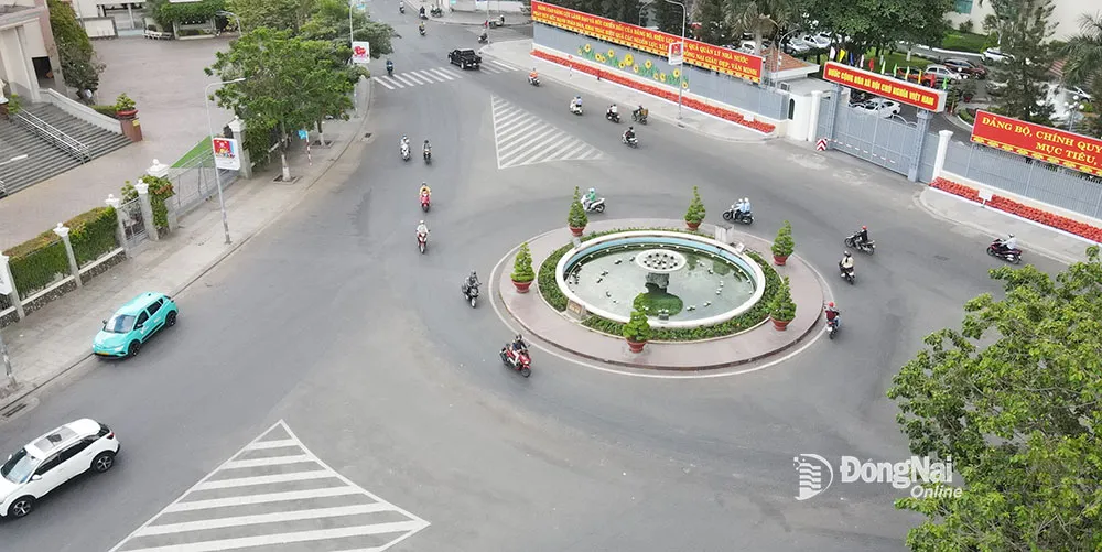 Cảnh quan di tích lịch sử Quảng Trường Sông Phố