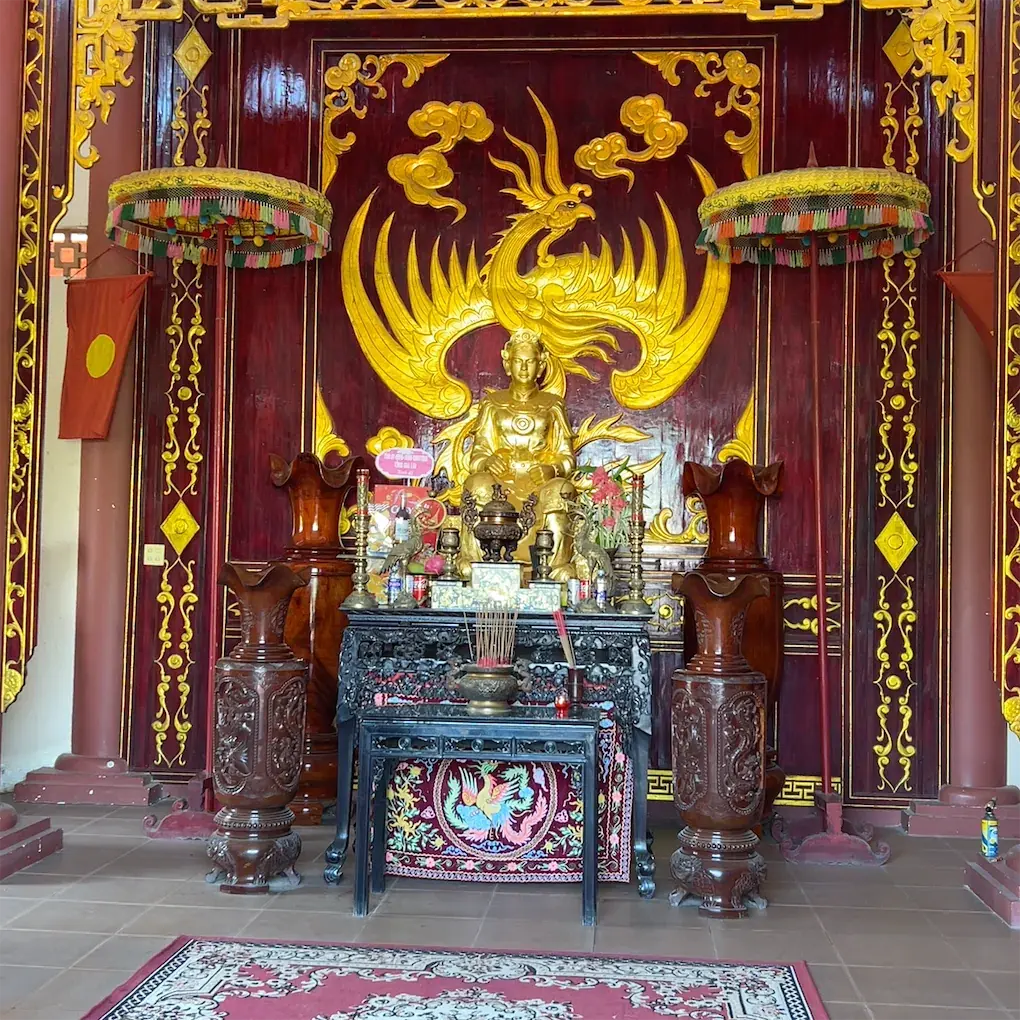 Hình ảnh bên trong di tích Từ Đường Bùi Thị Xuân