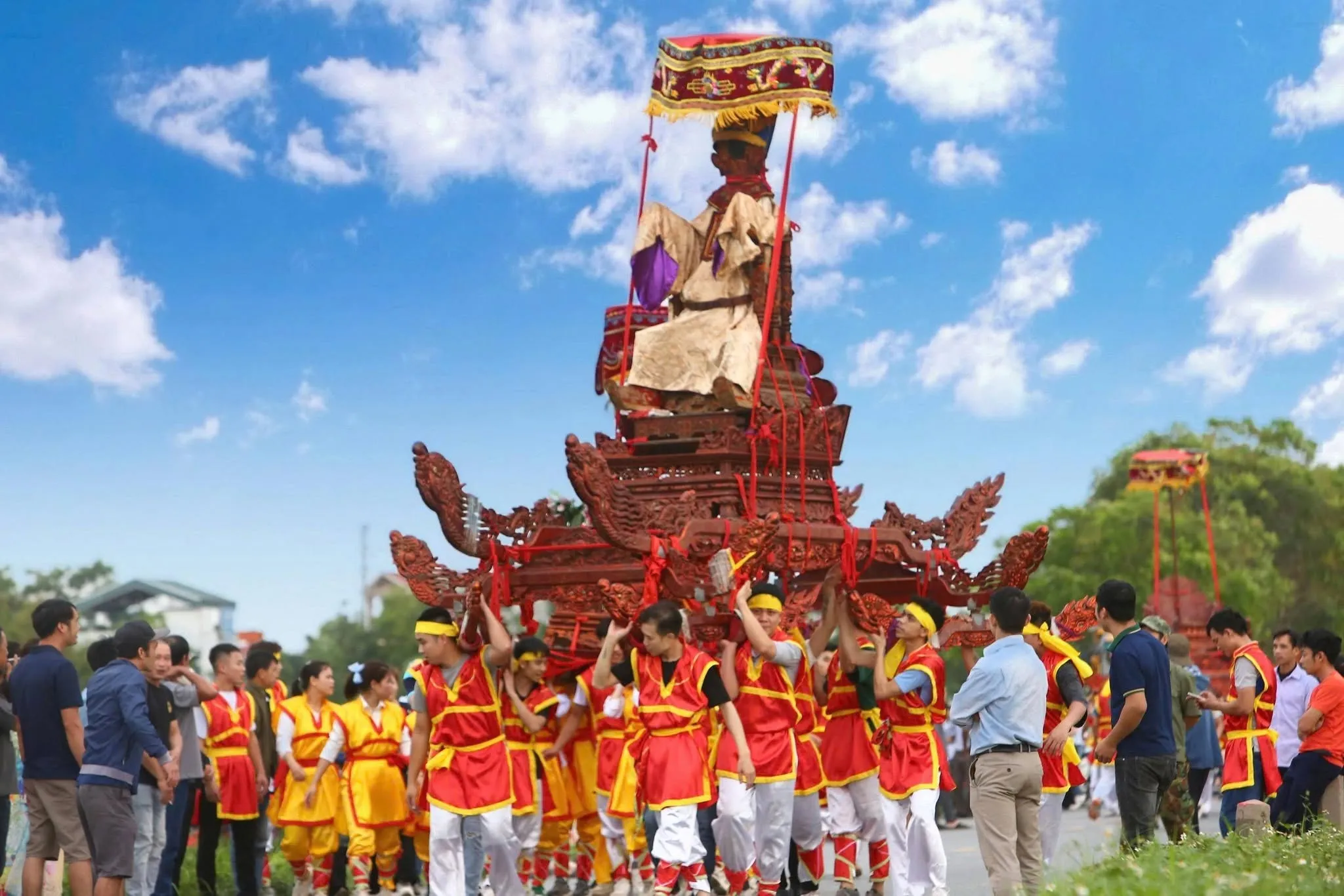 Kiệu Thánh tại Hội làng Khảm Lâm