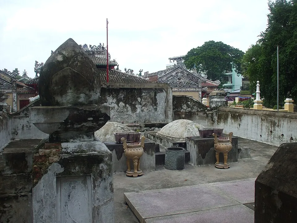 Mộ Tả quân Lê Văn Duyệt và vợ