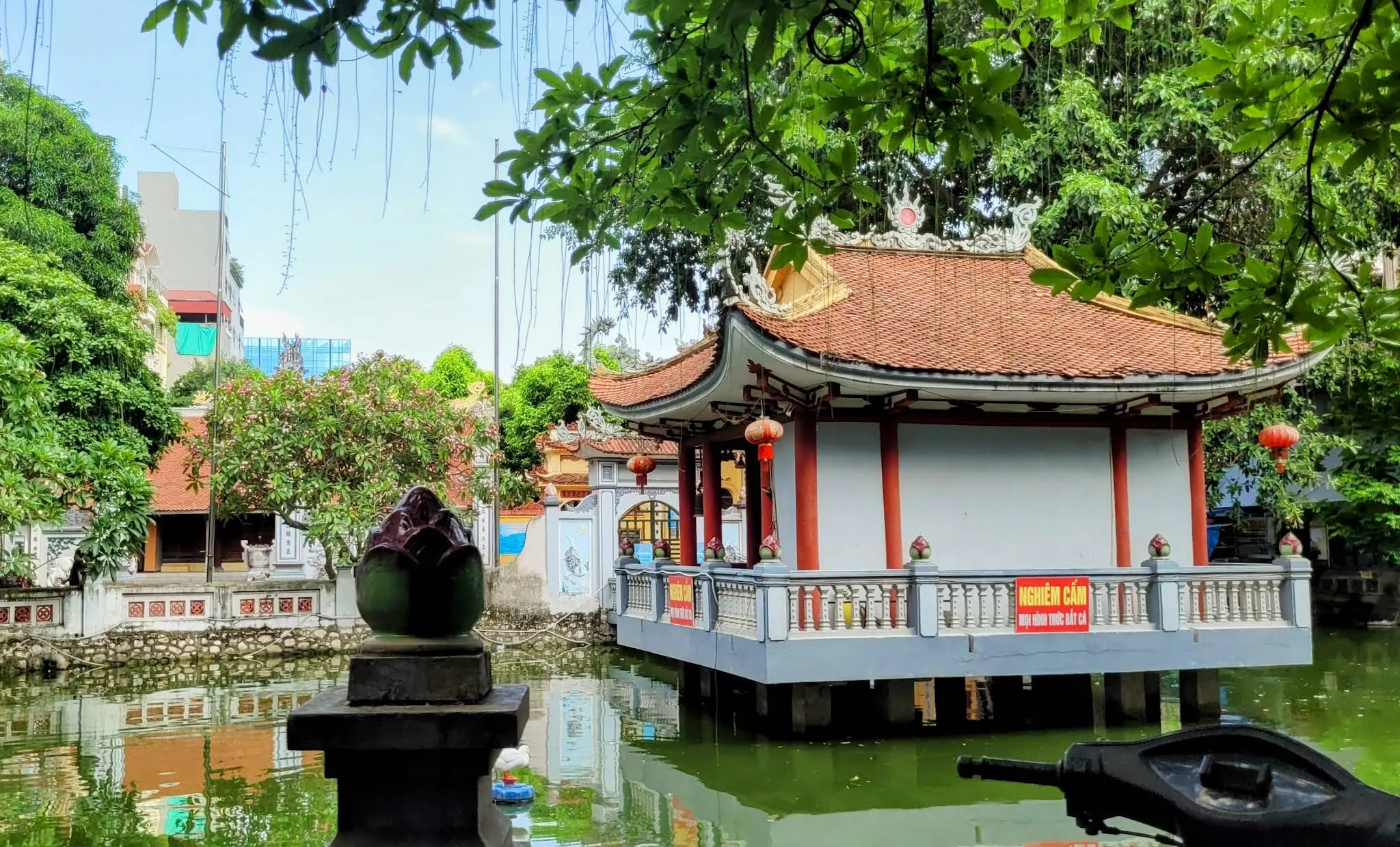 Cảnh quan di tích Đình An Hòa