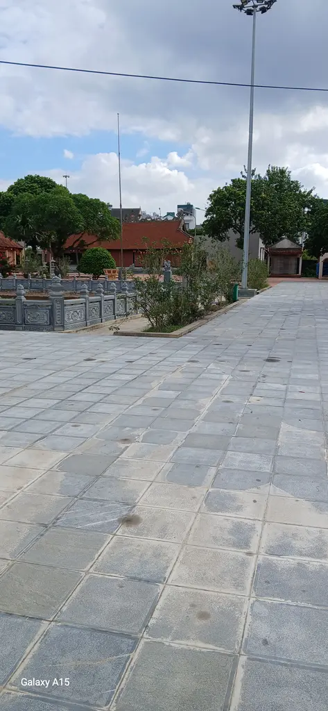 Không gian cảnh quan đình làng Yên Lộ