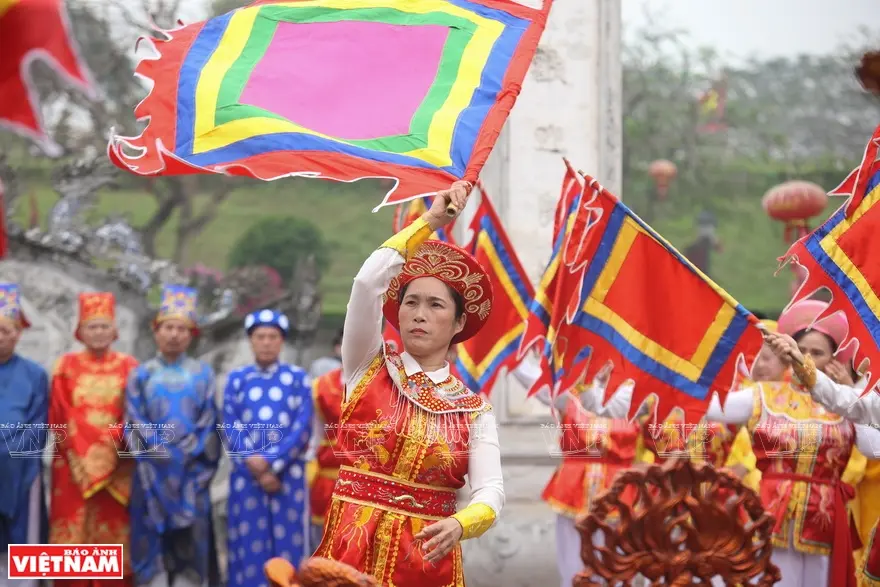 Lễ tế cờ trong Hội làng Thổ Khối