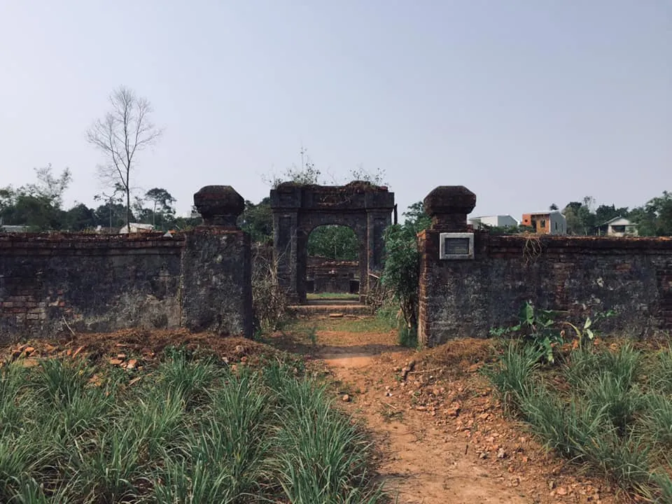 Lối vào Lăng Chiêu Nghi