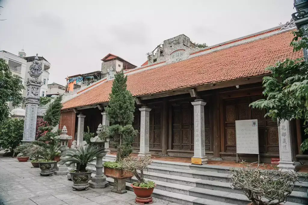 Cảnh quan Chùa Vua