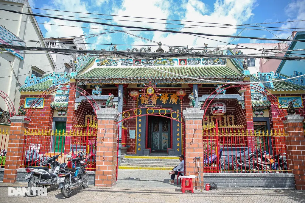 Cổng Chùa Ông