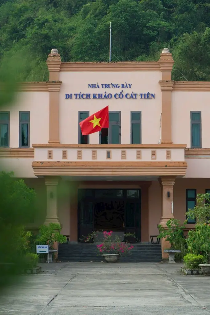 Diện mạo nhà trưng bày di tích Thánh Địa Cát Tiên