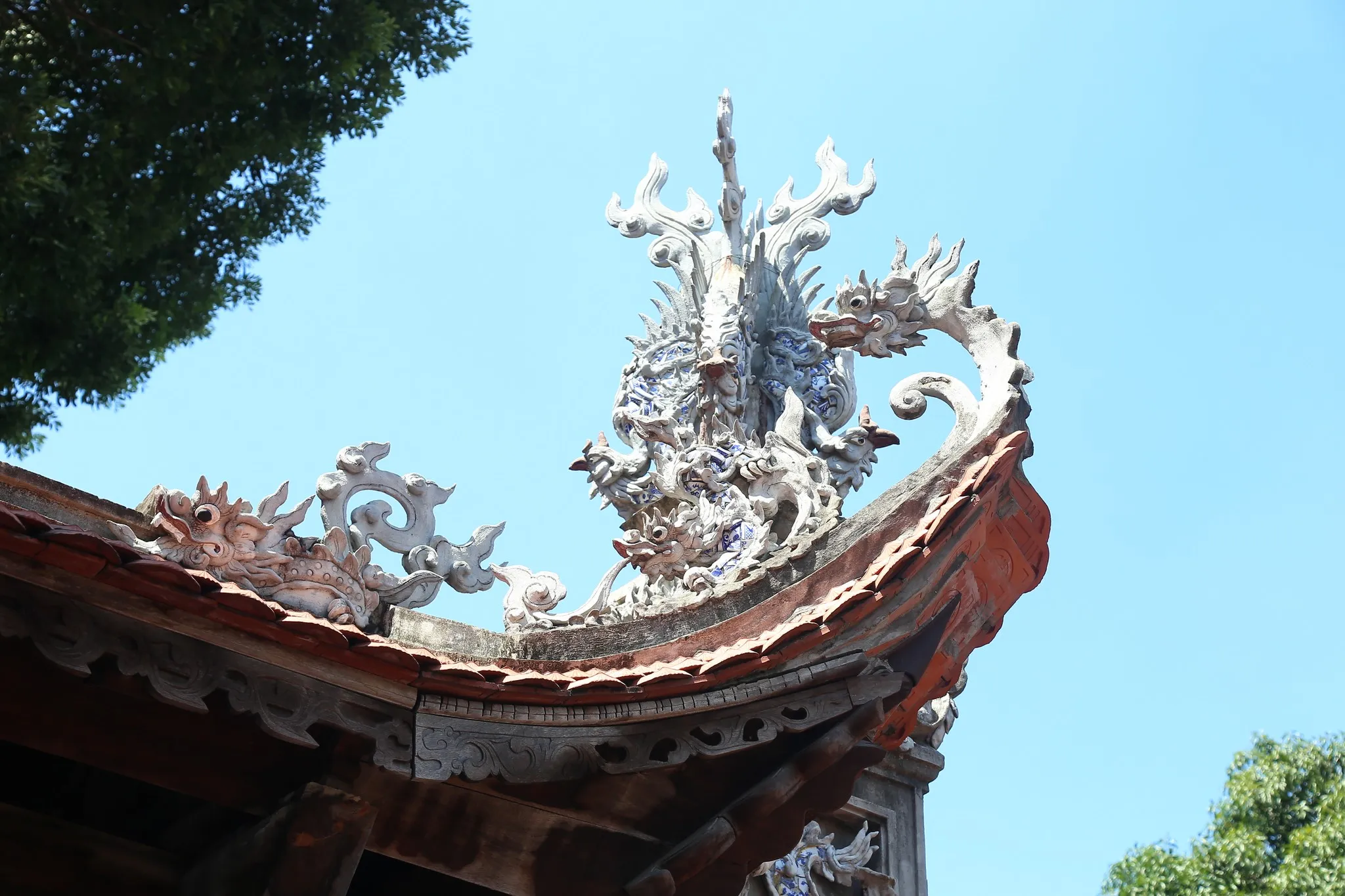 Họa tiết đầu đao mái Chùa Lưu Bái (Kiều Mai)