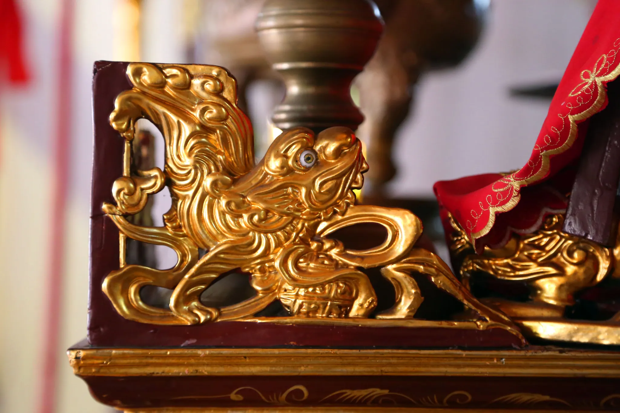 Họa tiết trên án gian đình Tu Hoàng