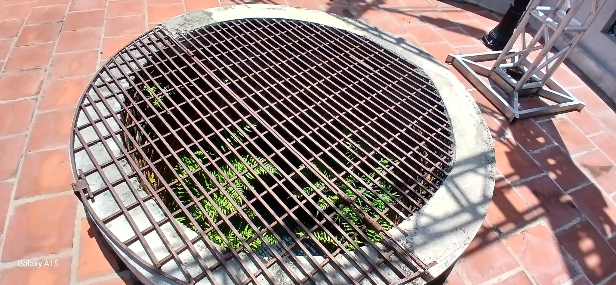 Giếng trong sân đình làng An Thắng