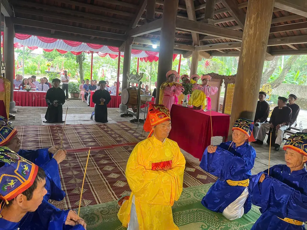 Lễ tế truyền thống tại Lễ hội Đền thờ Lê Uy và Trần Khát Chân