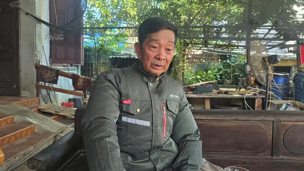 Hình ảnh nghệ nhân Lê Đức Chắn