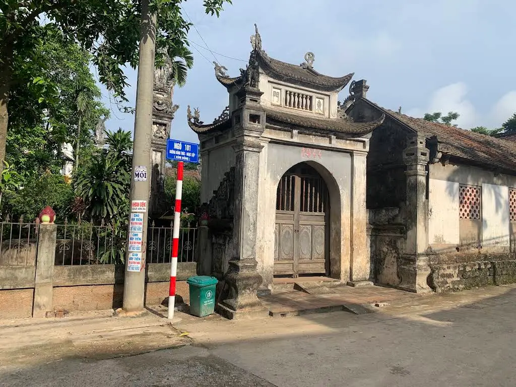 Cổng di tích Đình Trúc Động