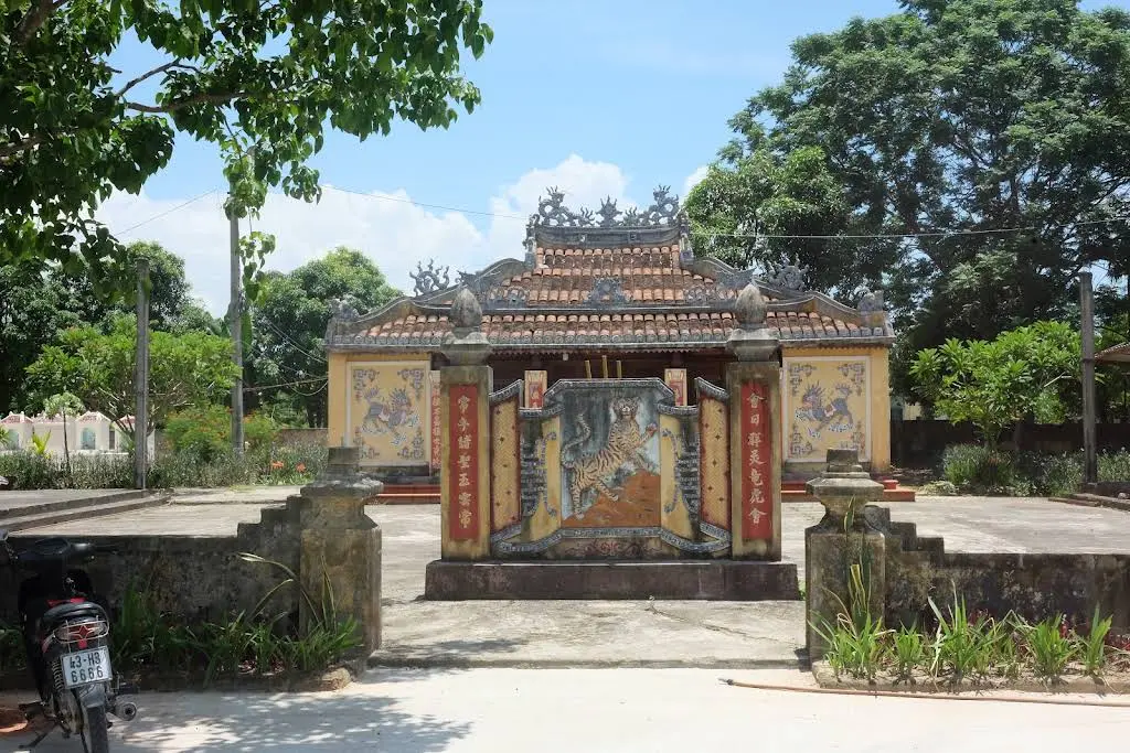 Hình ảnh khu di tích Đình làng Trung Nghĩa