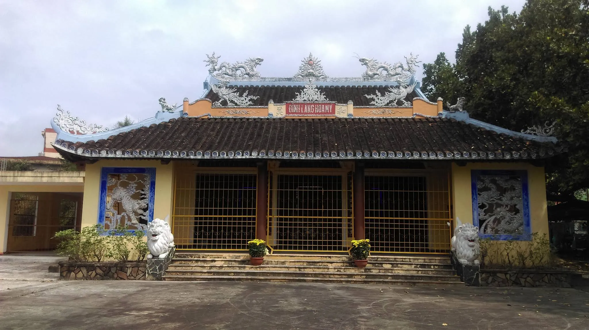 Khu di tích Đình làng Hòa Mỹ