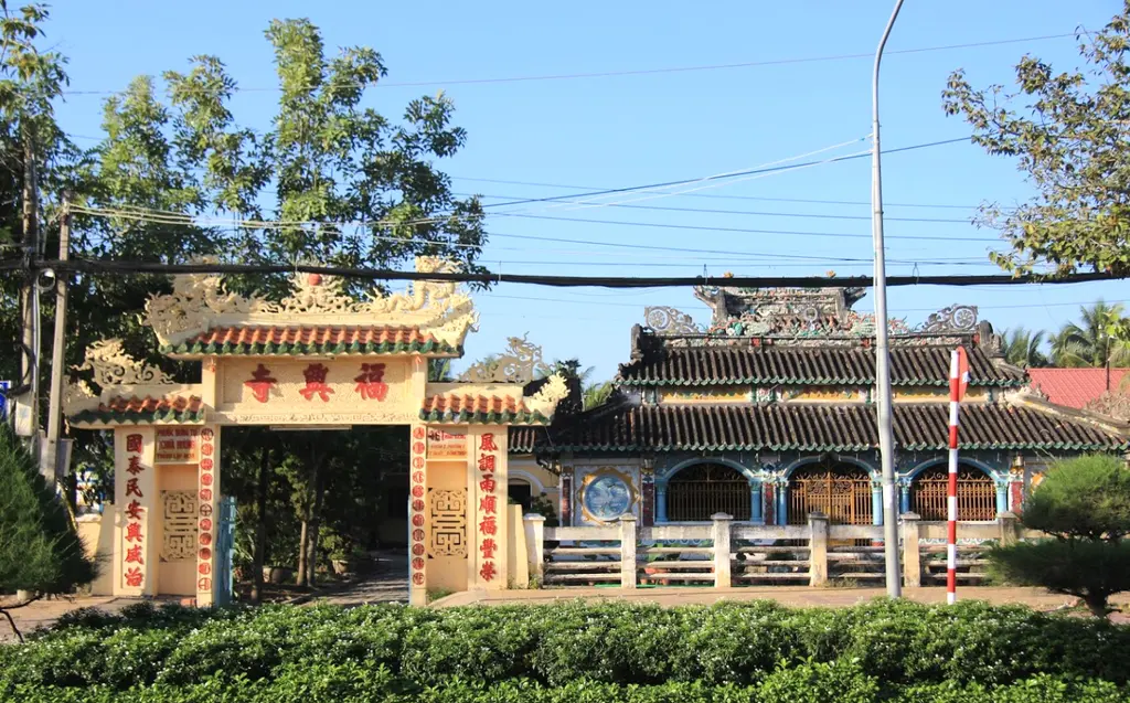 Cảnh quan Chùa Phước Hưng