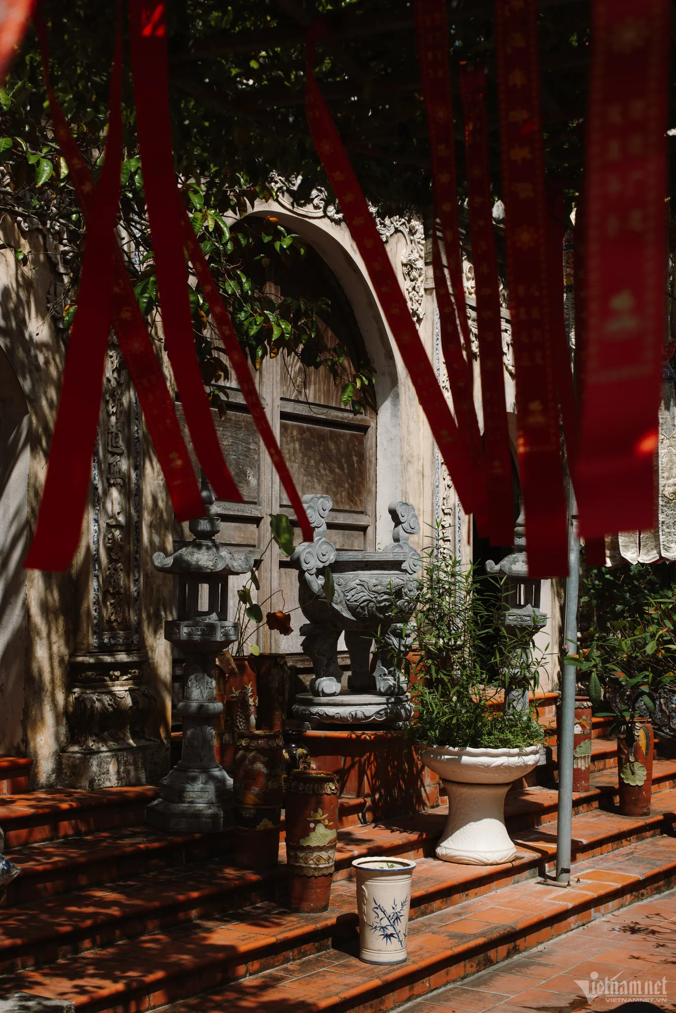 Không gian chùa Cổ Lễ