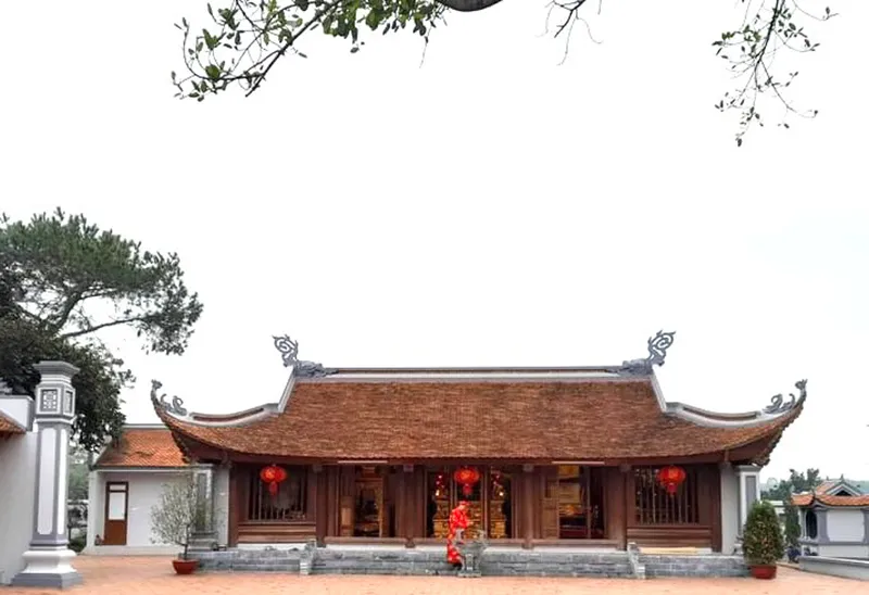 Cảnh quan di tích Đền Cẩm An