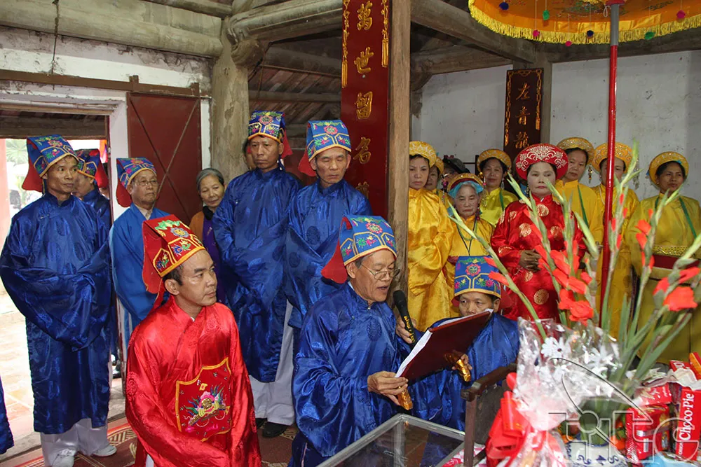 Lễ tế truyền thống tại Hội làng Hạ Thái