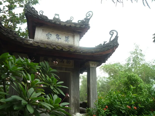 Khung cảnh tại đình làng Châu Khê