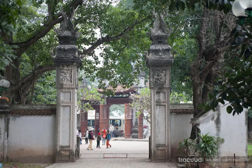 Không gian cảnh quan Đền Voi Phục