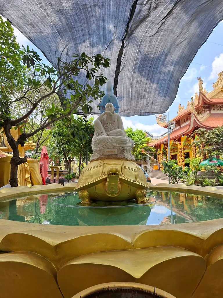 Khuôn viên Chùa An Phước