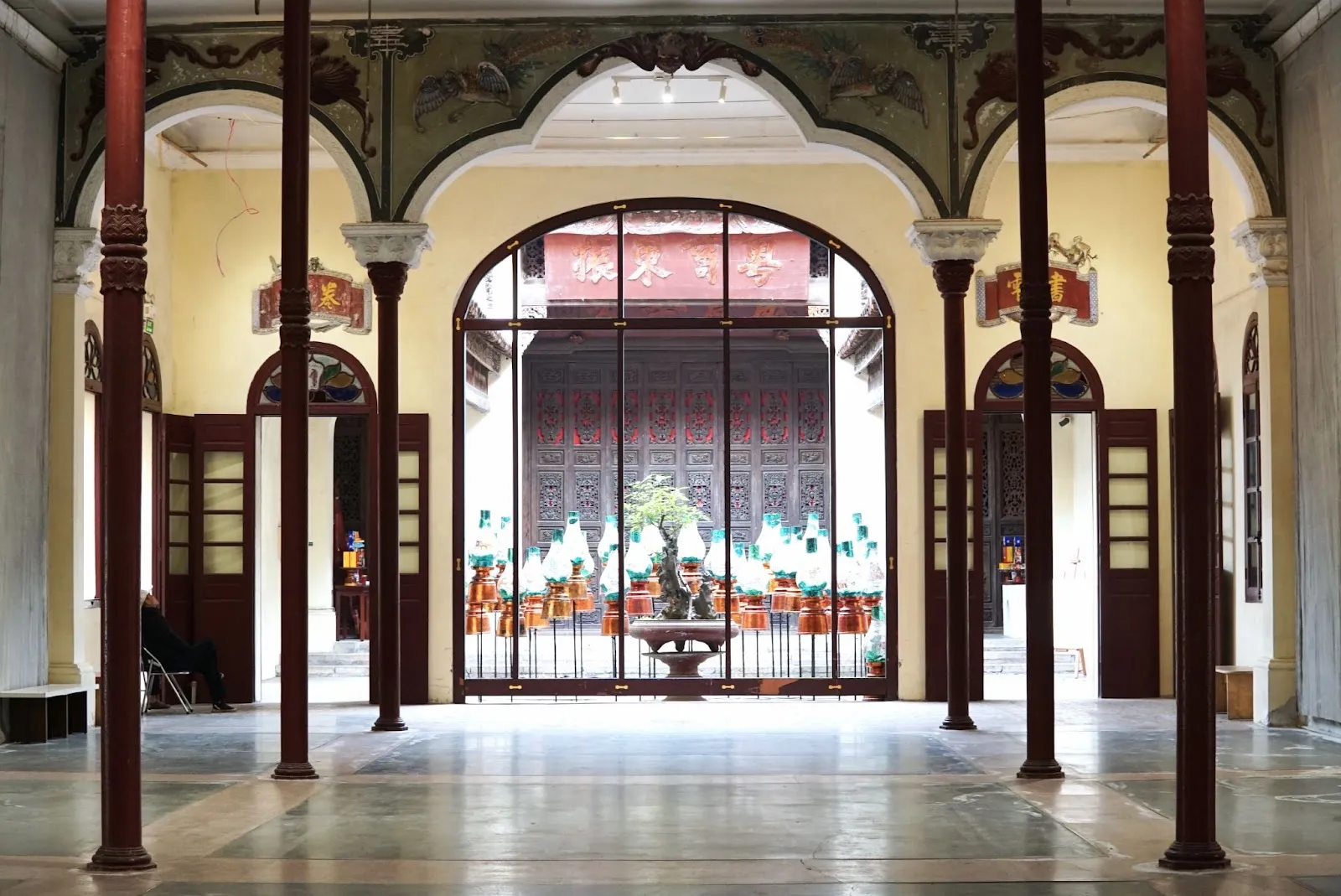 Bên trong Di tích số 22 Hàng Buồm