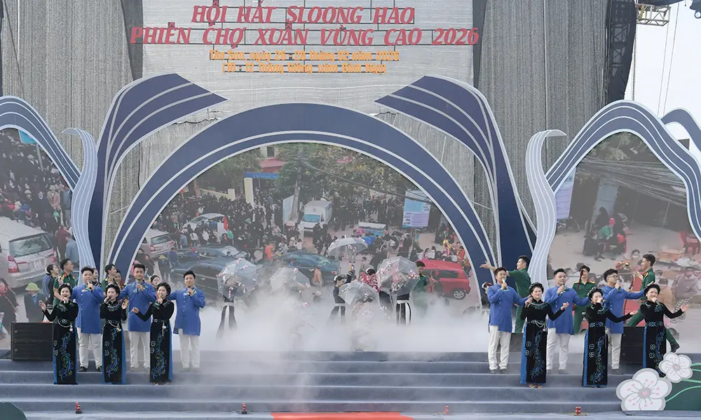 Tiết mục văn nghệ tại Hội hát Sloong hao