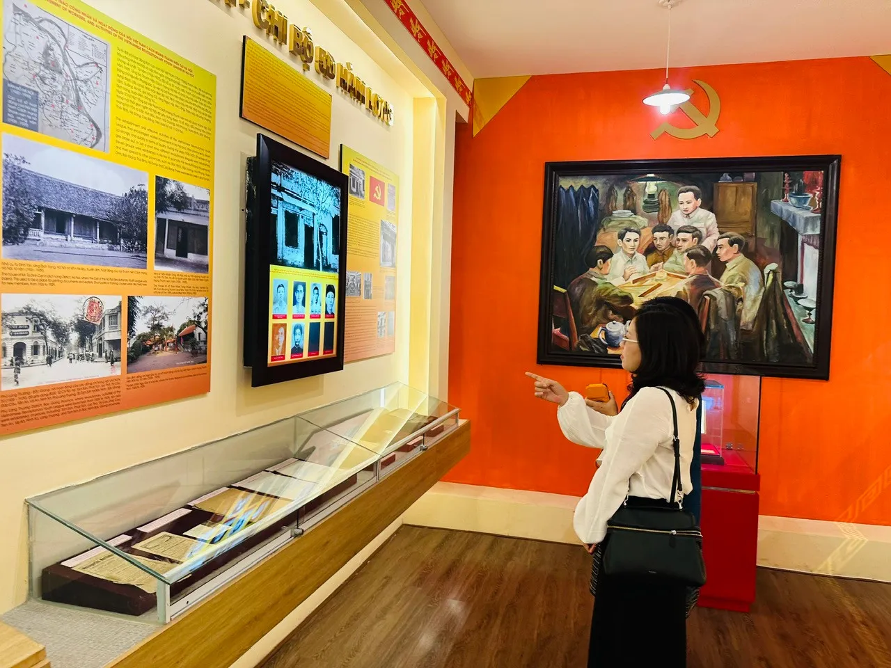 Không gian bên trong Ngôi nhà số 5D Hàm Long