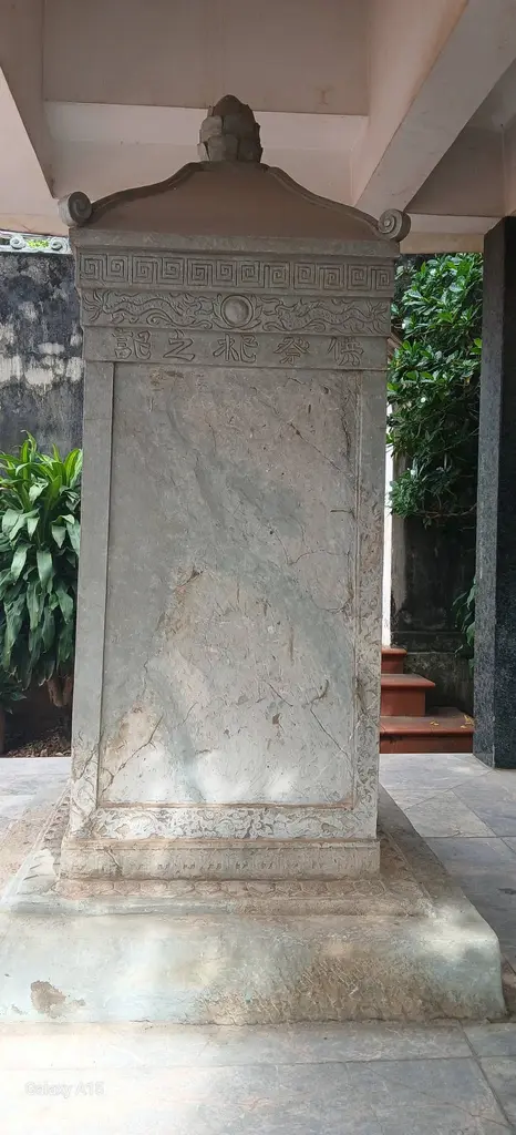 Văn bia đình làng Đông Lao