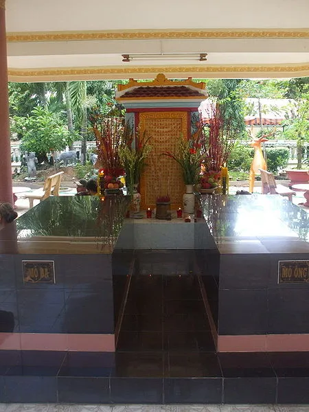 Mộ phần ông bà Đỗ Công Tường