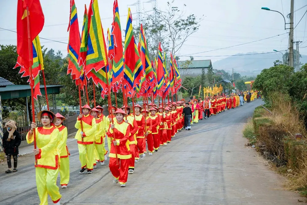 Lễ rước nước tại Lễ hội Thái miếu nhà Trần