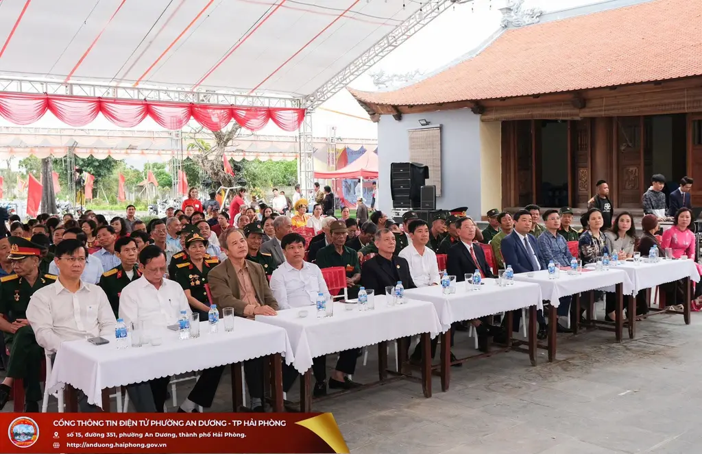 Đoàn đại biểu tham dự Lễ hội đình Nhu Thượng