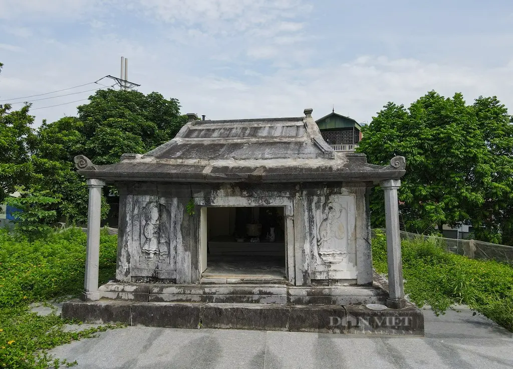 Cận cảnh Lăng đá Khuê quận công