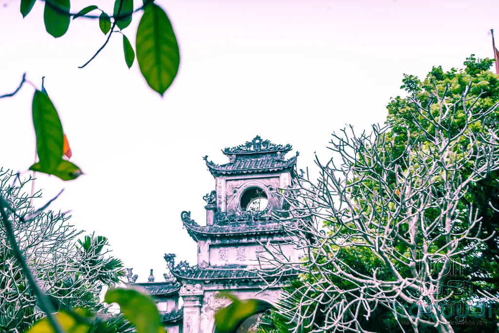 Công tam quan di tích Chùa Chuông (kim Chung Tự)