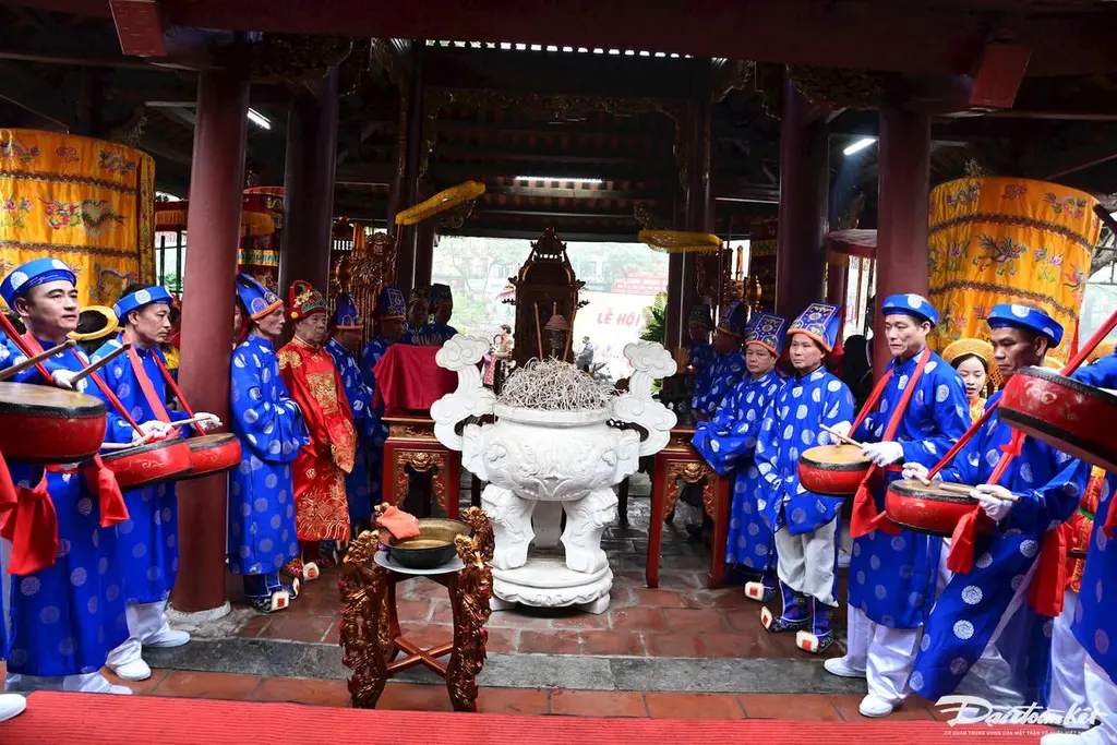 Không gian buổi lễ Hội đình Vòng