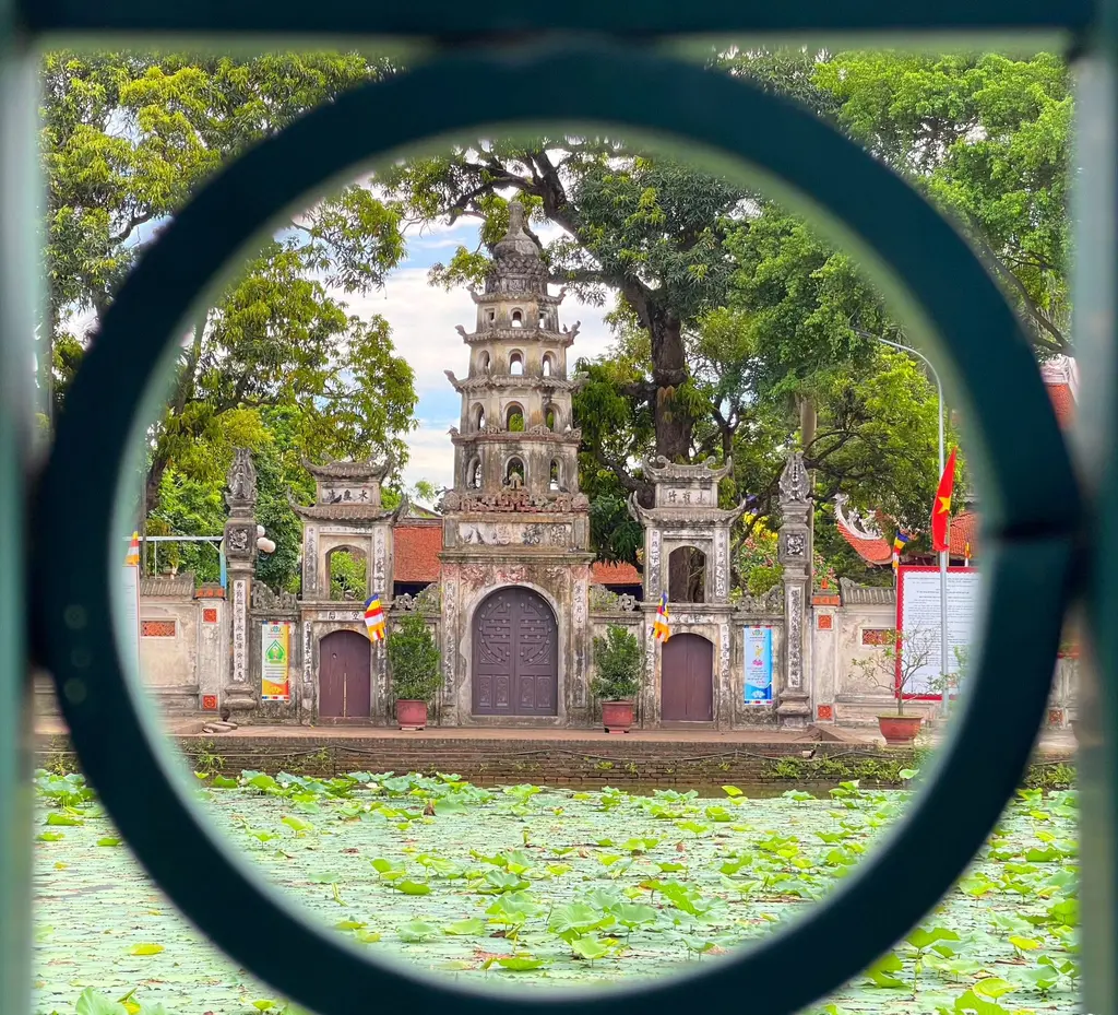 Không gian, cảnh quan chùa Tự Khoát (Hưng Phúc tự)