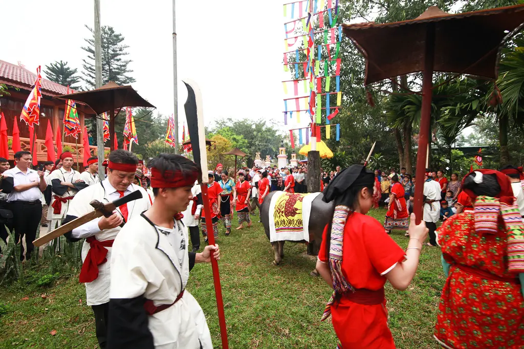 Lễ Hiến trâu tại Lễ hội đền Chín gian
