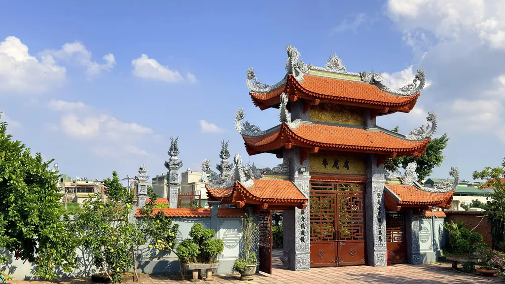 Cổng chùa Diên Phúc Tự