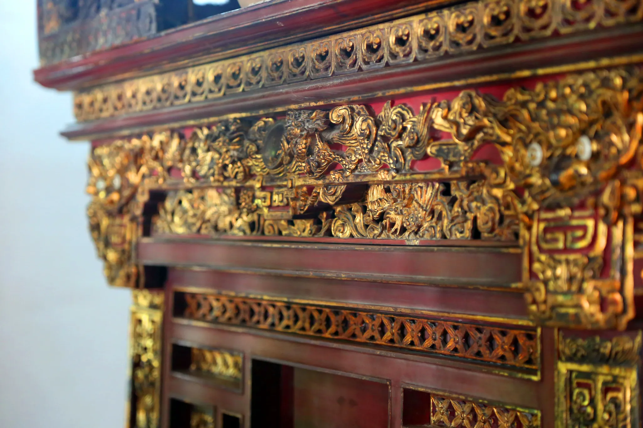 Họa tiết trên án gian đình Tu Hoàng